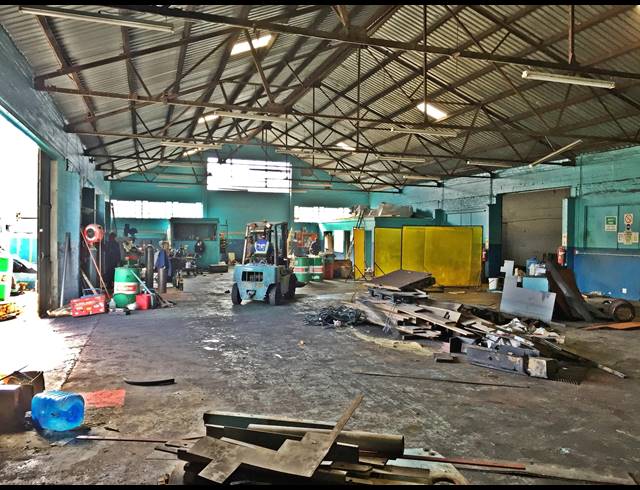 1,231M² FACTORY TO LET IN PAARDEN EILAND